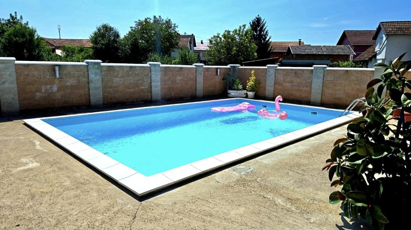 Villa Zlatan Poolside