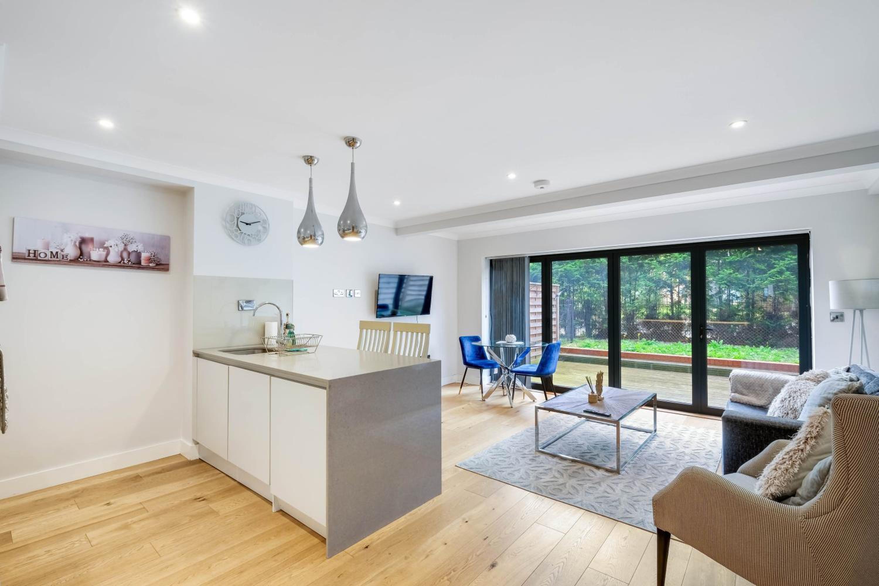 The Concord Modern 1 Bedroom Apartments