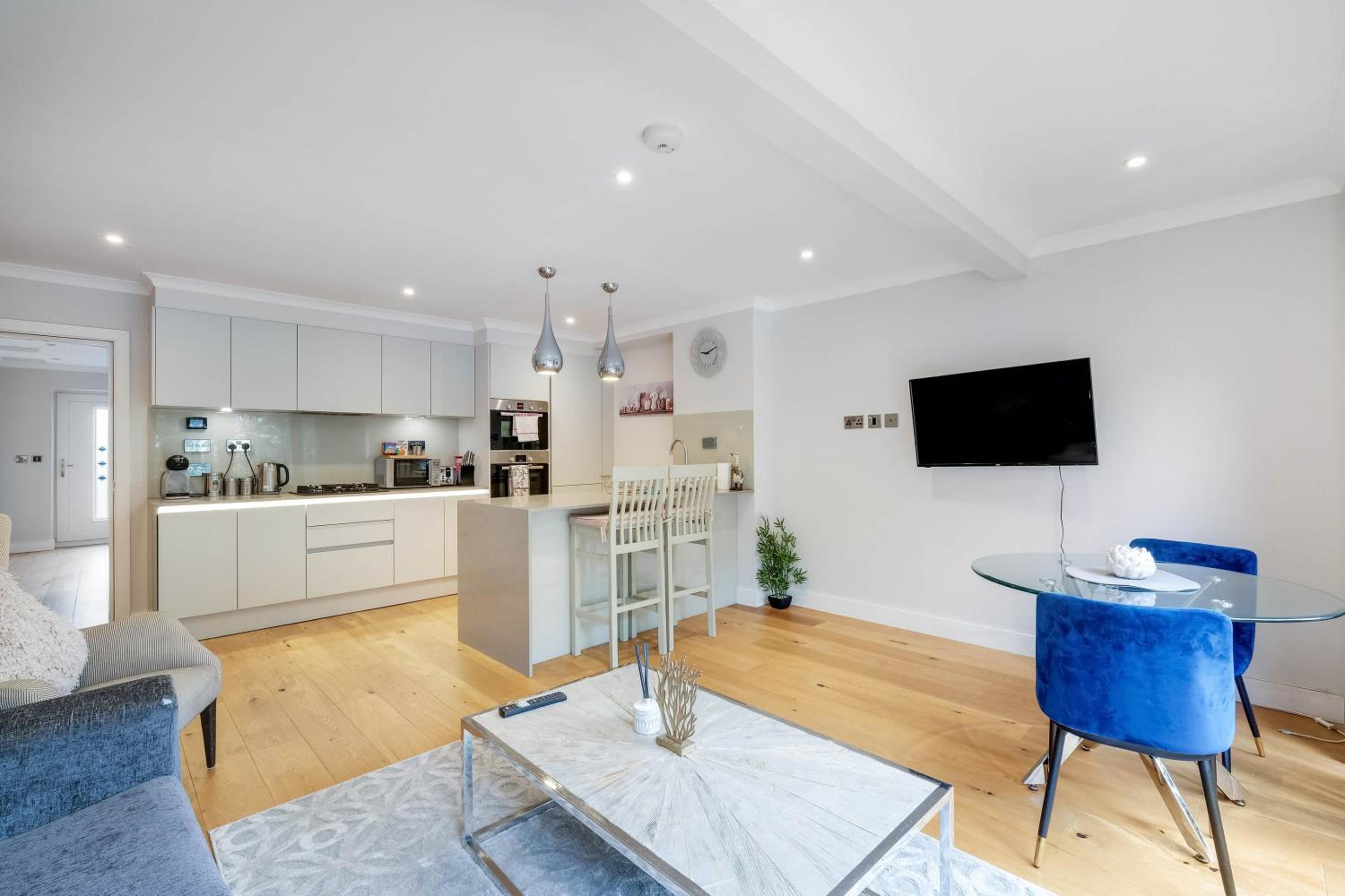 The Concord Modern 1 Bedroom Apartments