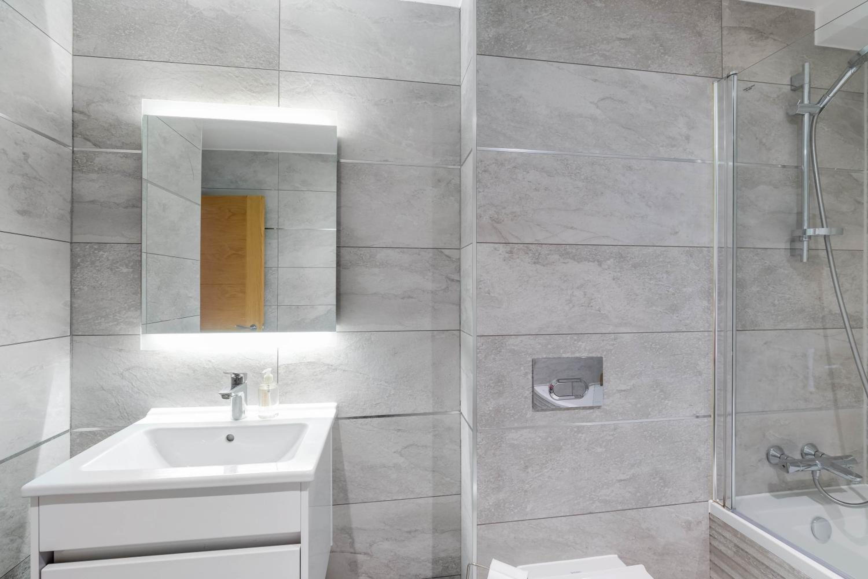The Concord Modern 1 Bedroom Apartments