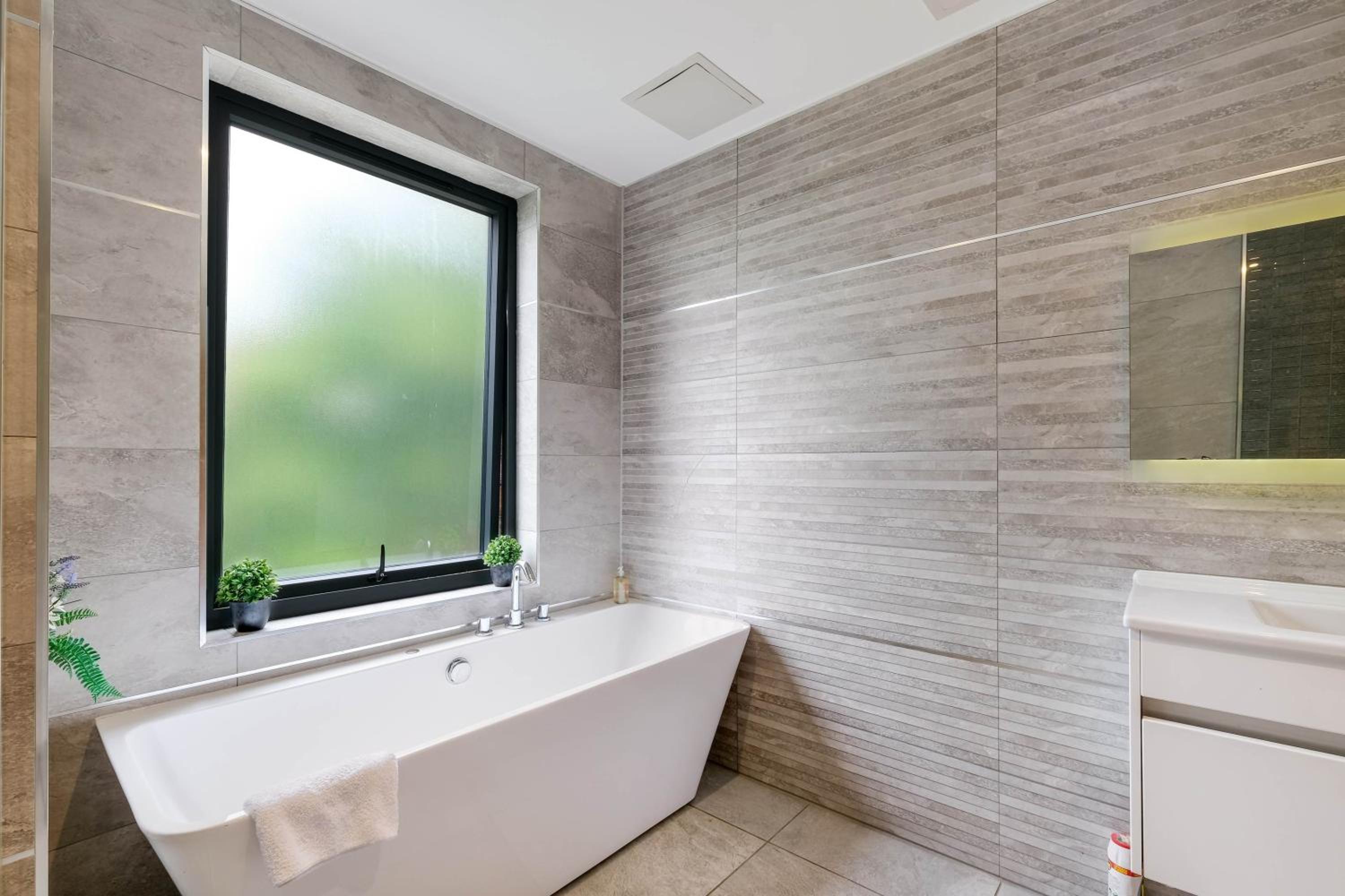 The Concord Modern 1 Bedroom Apartments
