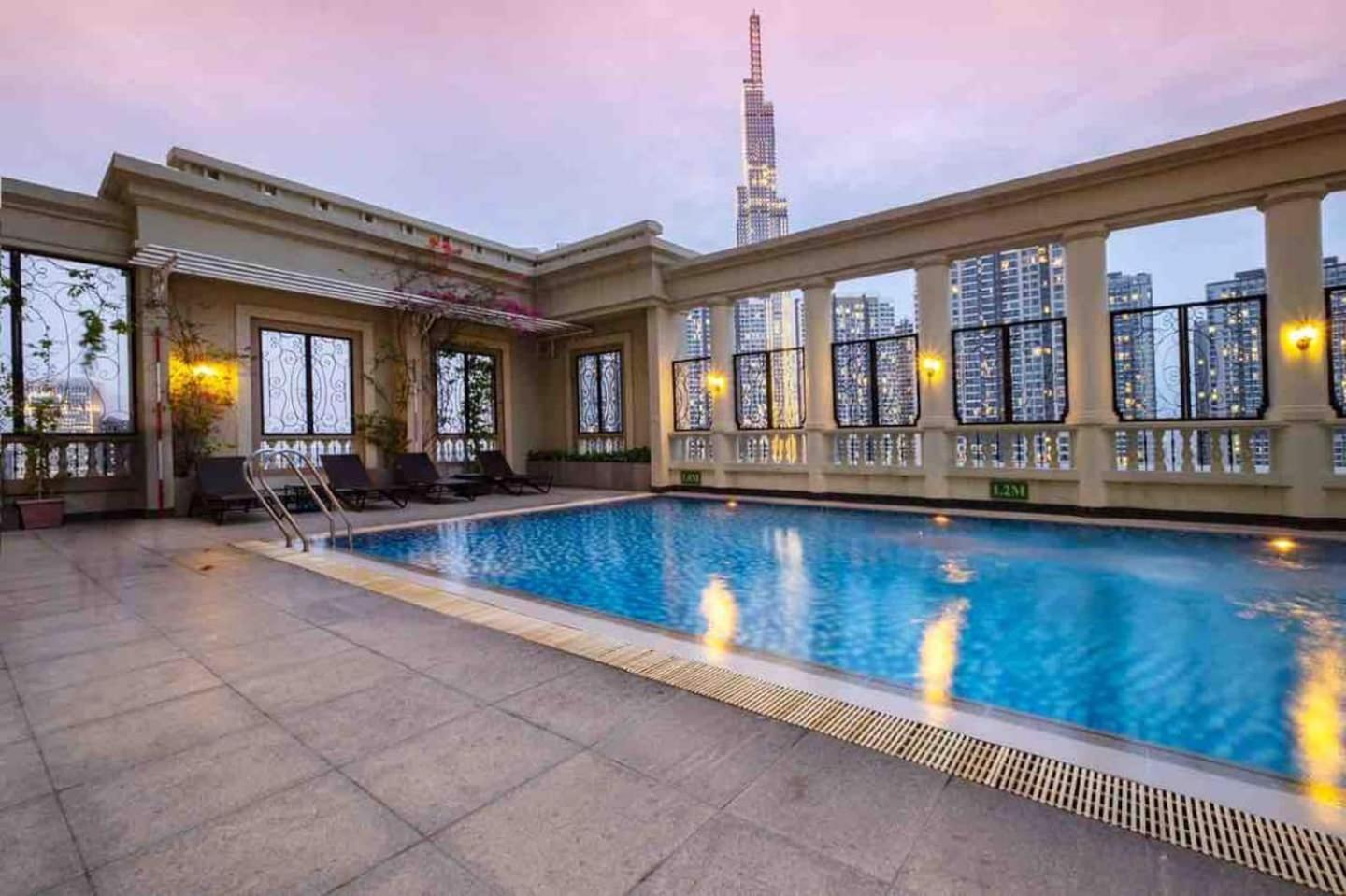 GEM Residence - The Manor Central
