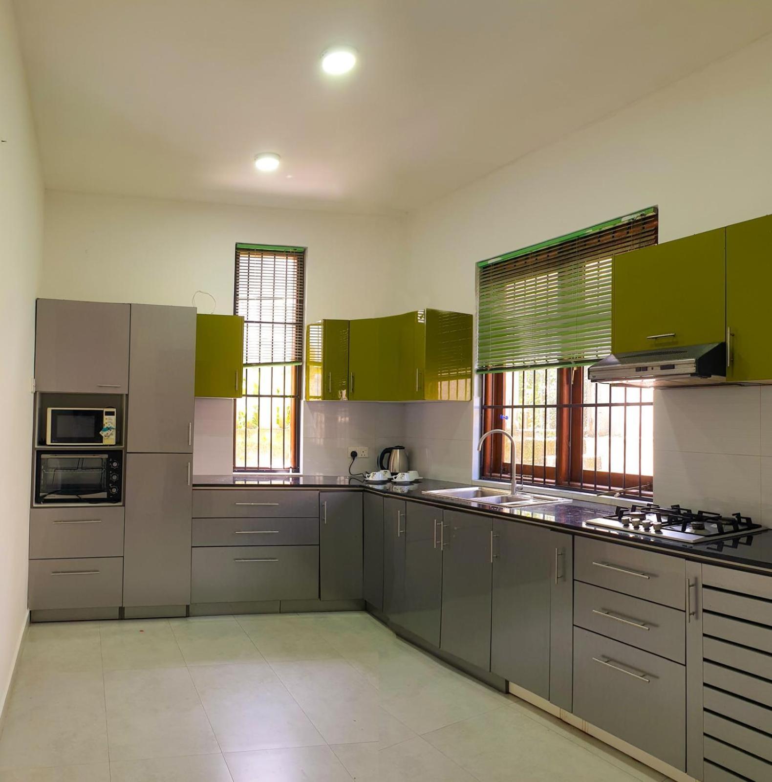 Kandy Hill Residence