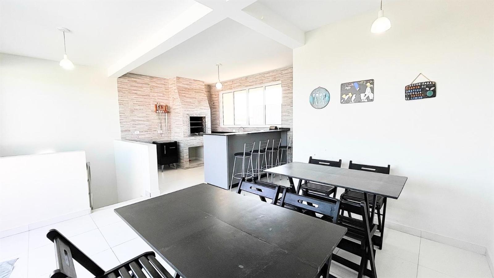 Triplex com piscina 150m do mar