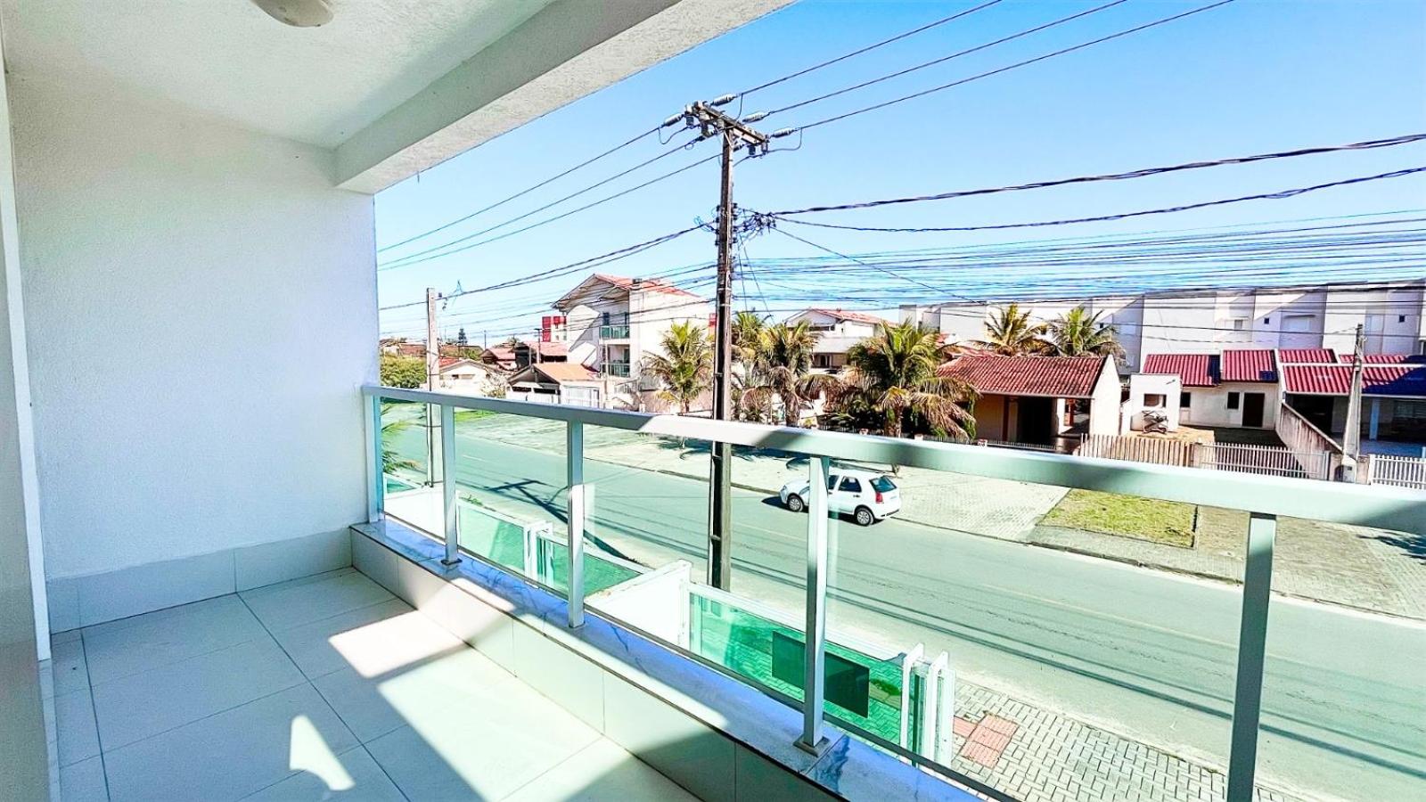Triplex com piscina 150m do mar