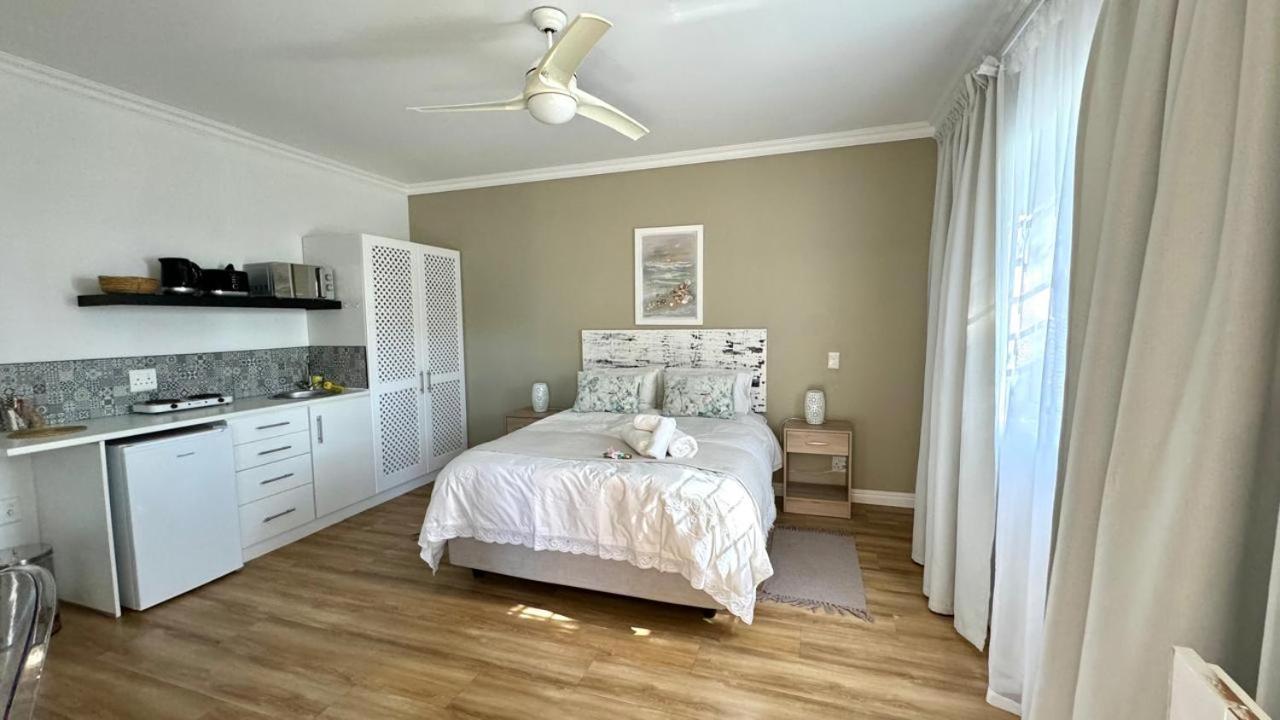 Hotel Plett57 - Self Catering - Room No1