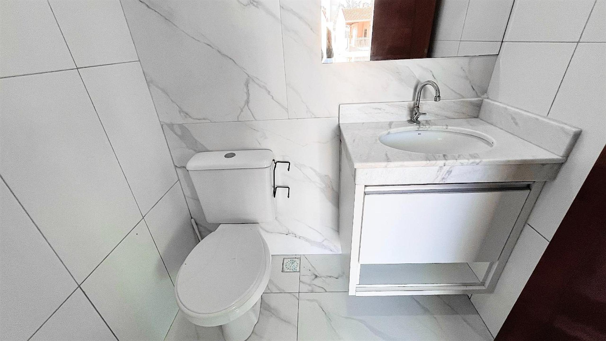 Triplex com piscina 150m do mar