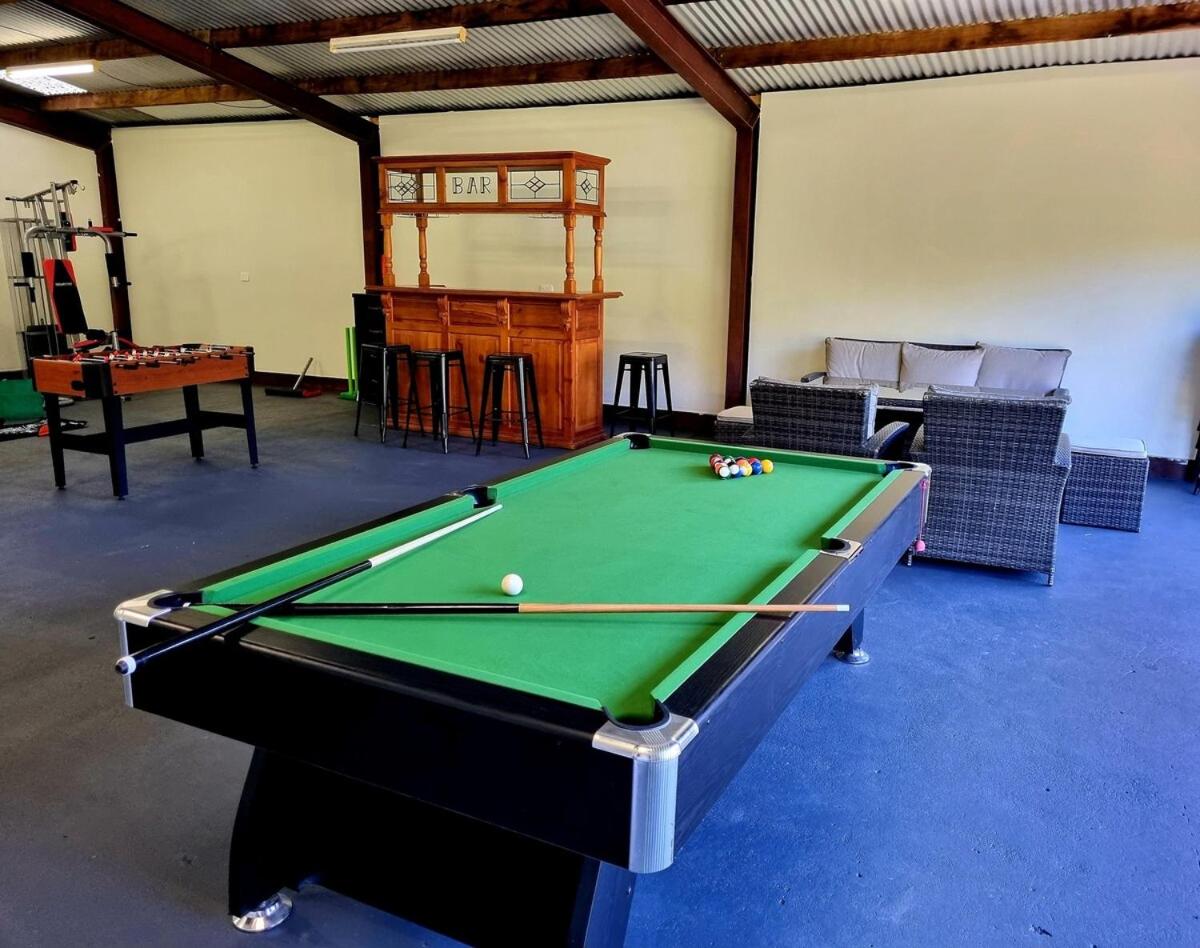 The Timboon Villa - 5 bedroom home