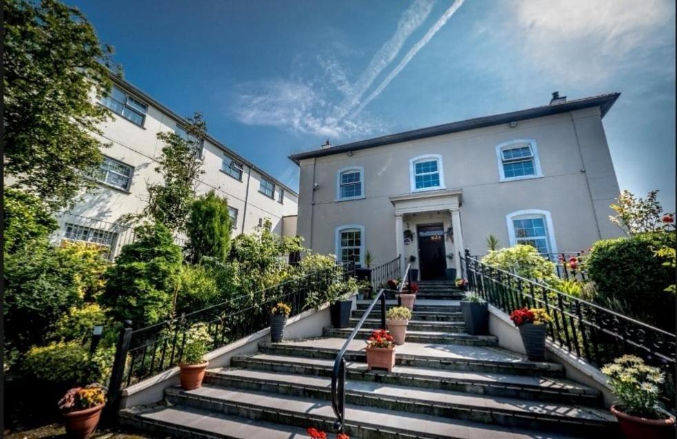 Hotel Drummond Hotel - Image 1