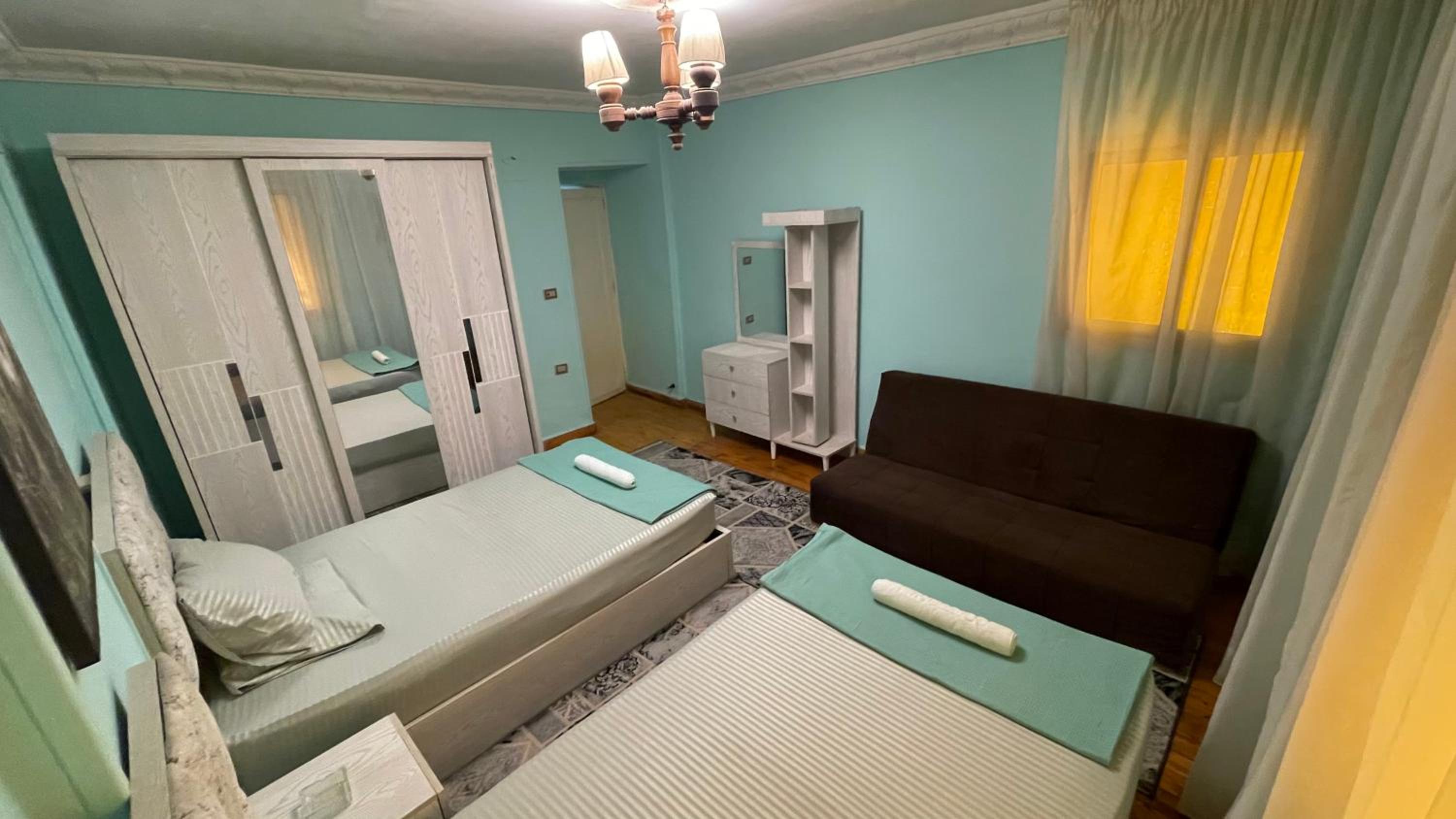 New Cozy Apartment 10 Minutes away from Cairo Airport and all Amenities bedside Radisson Blu Hotel