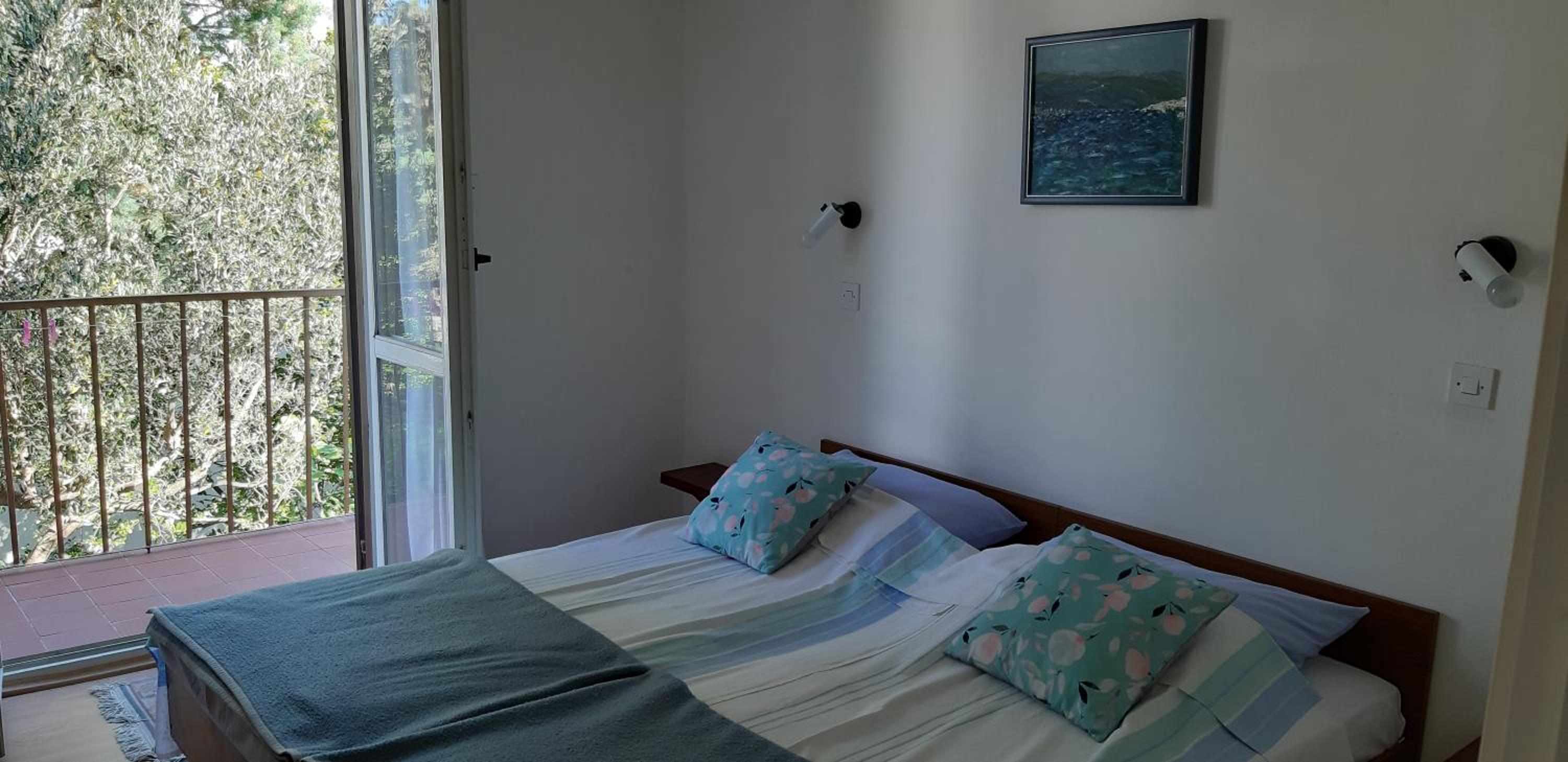Oleander Apartments