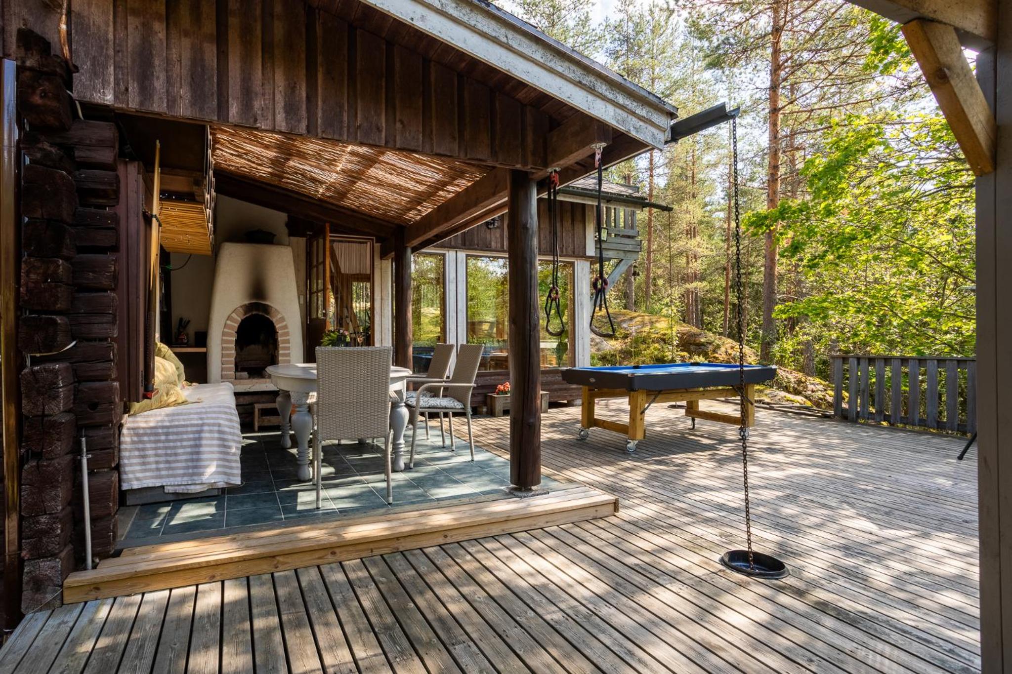 Sirpa's Artistic Nuuksio Retreat with Heated Pool