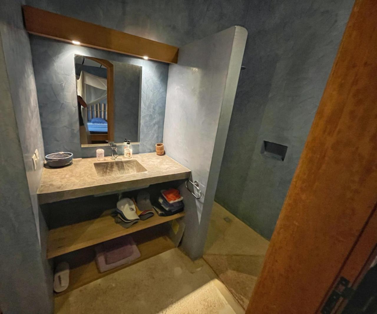 Photo 23