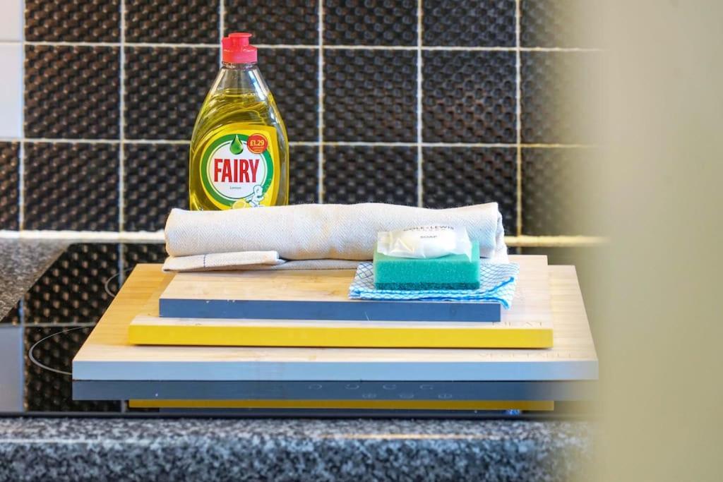 Comfy Central MK House Free Parking Fast Wifi