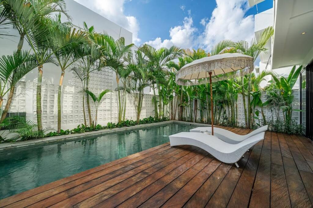 Scenic Bedrooms & Poolside Bliss