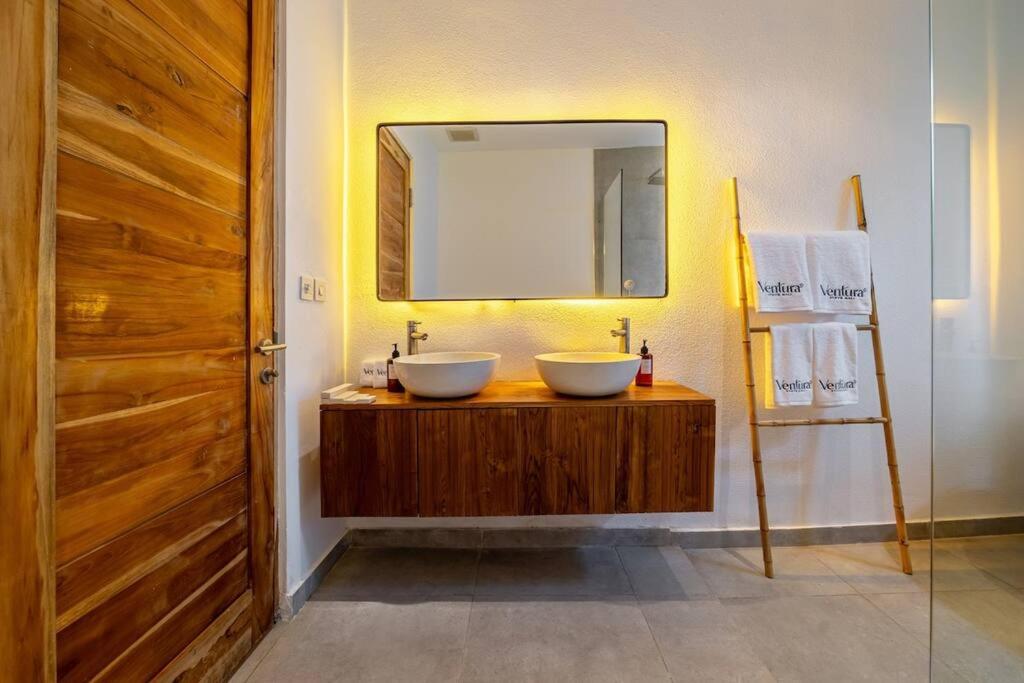 Scenic Bedrooms & Poolside Bliss