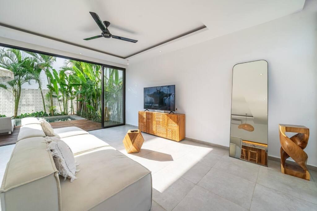 Scenic Bedrooms & Poolside Bliss