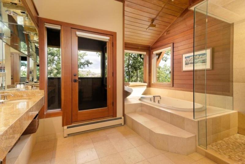 Premier Ski In, Ski Out 3 Bedroom Colorado Vacation Rental Steps From The Ski Slopes With Hot Tub And Pool