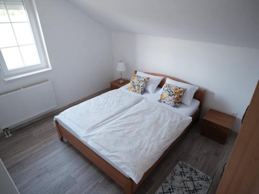 Kuća za odmor -Megy-