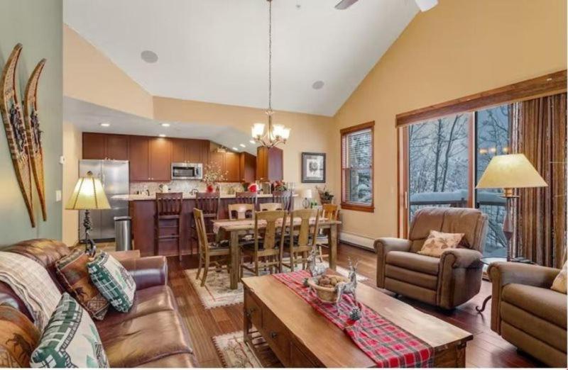 3 Bedroom Townhome In Downtown Breckenridge, Off Main Street With Pool, And Hot Tubs view 4