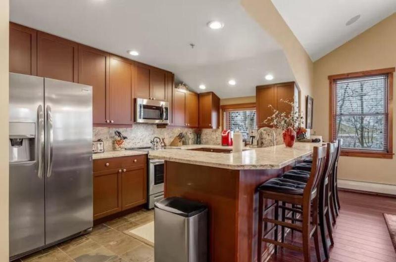 3 Bedroom Townhome In Downtown Breckenridge, Off Main Street With Pool, And Hot Tubs view 5