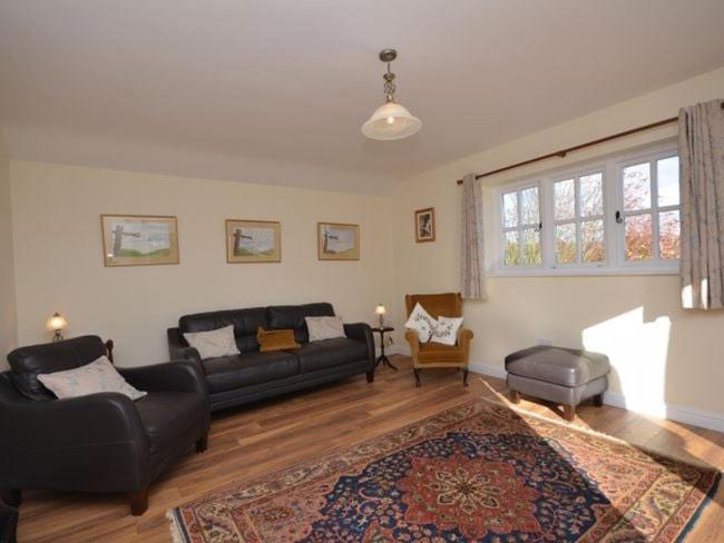 2 Bed in Truro oc-ljasm view 5