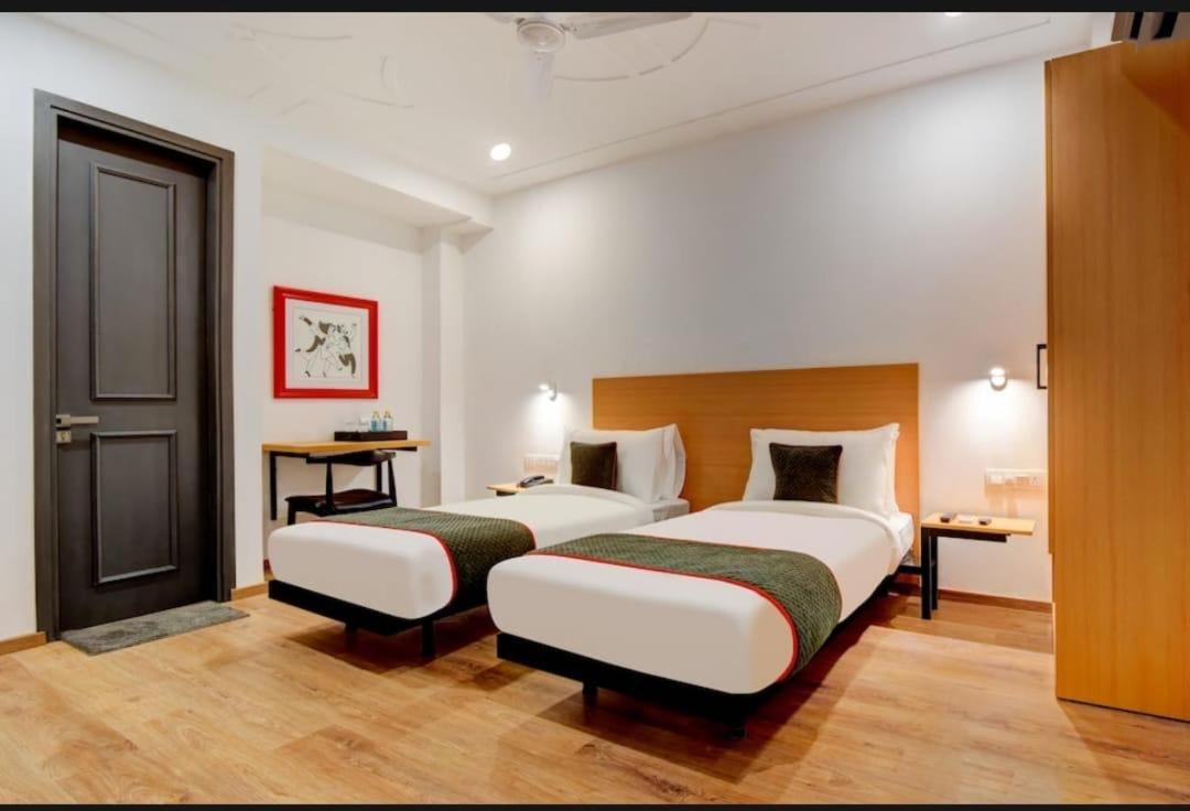 Golden Moments Hospitality view 2