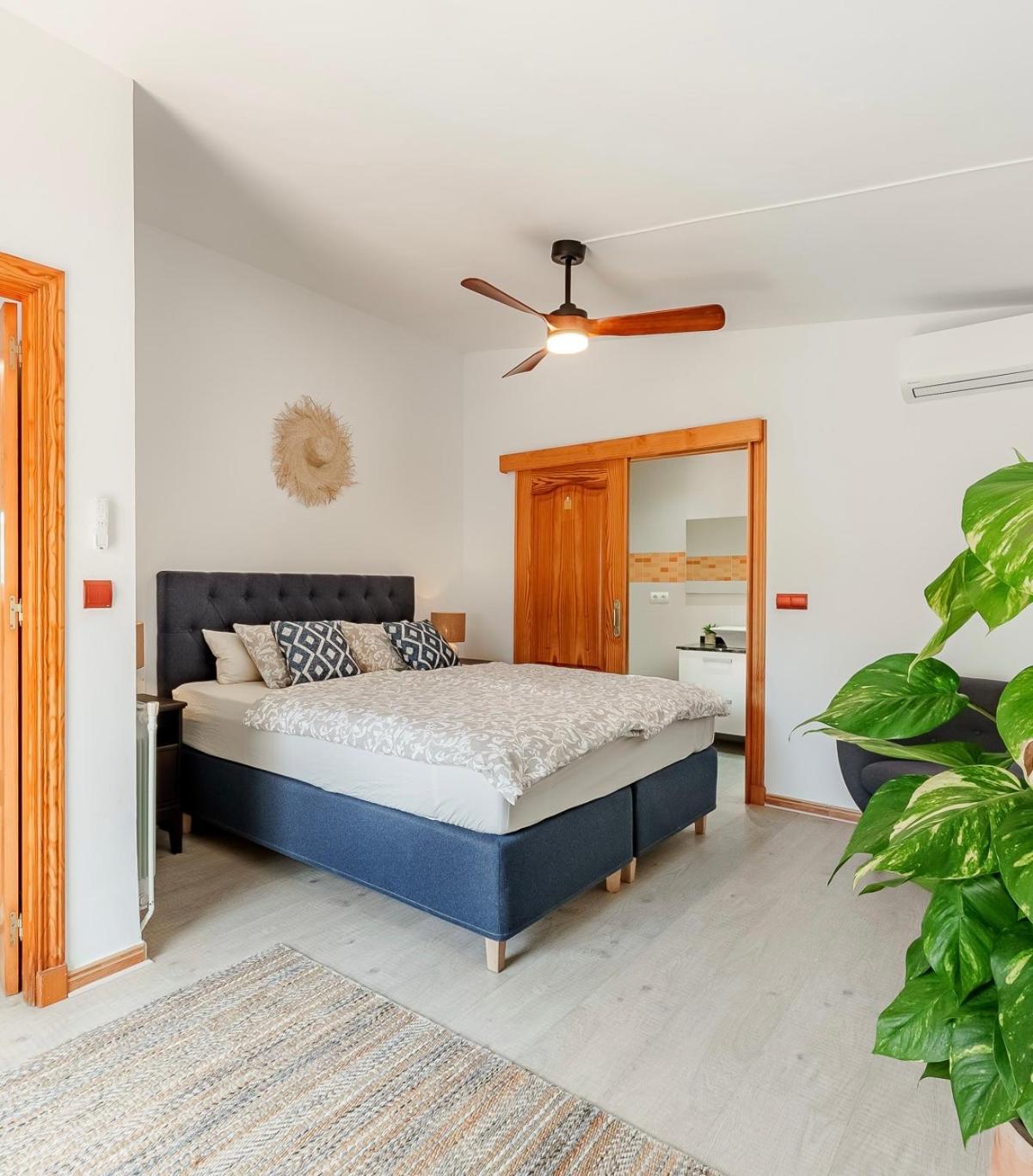 Casa Florita Great Located Beach Side in Marbella