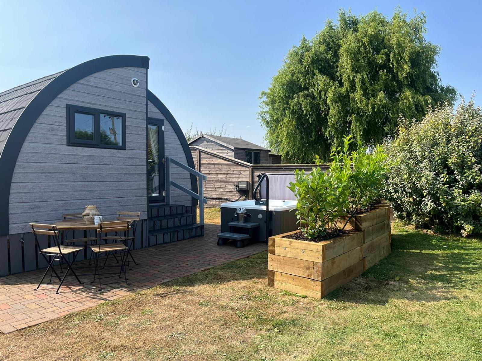 Windmill Glamping Pod with Hot tub - The Hideaway view 3