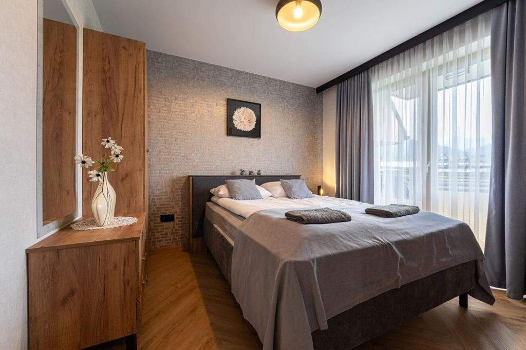 Golden Apartments - Tatra View - Księżycowe Apartamenty SPA - 24i 1-2