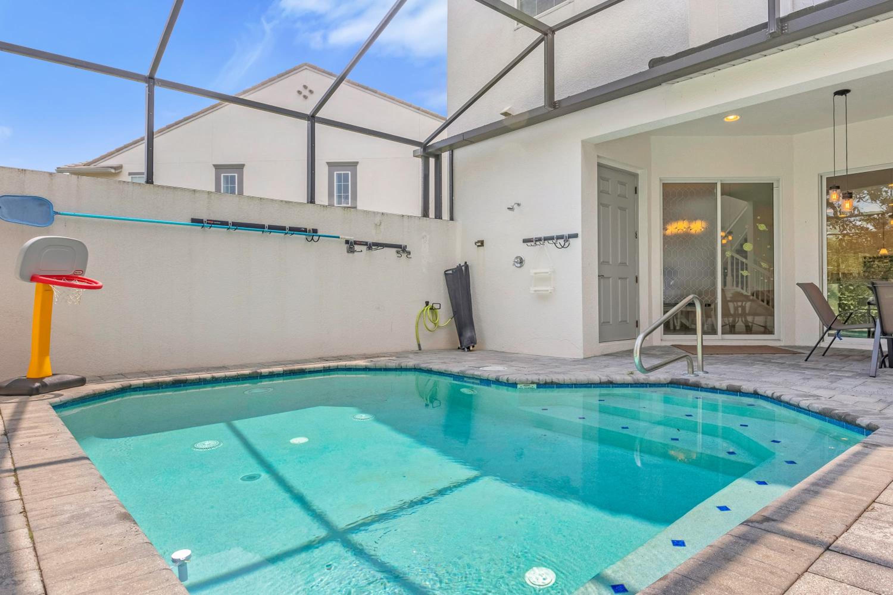 Upstay - Welcoming Wonderland w Private Pool view 3