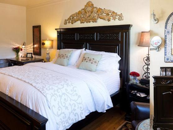 Half Moon Bay Vacations - Half Moon Bay Inn - Main Street Downtown - Property Image 23