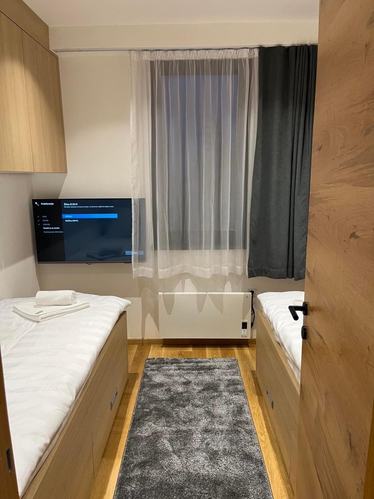 Apartman 404 Zlatni javor