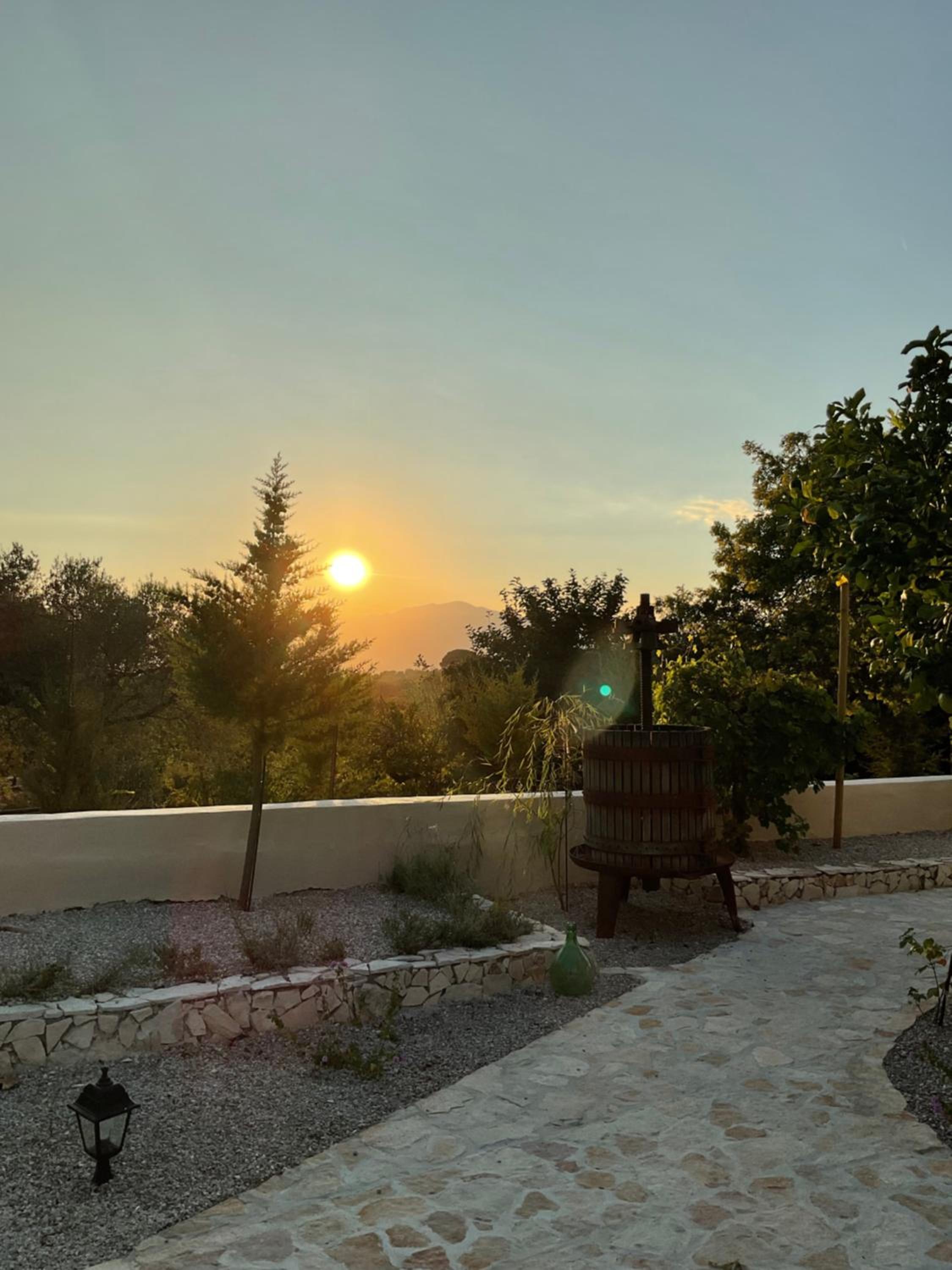 Guar Country Resort