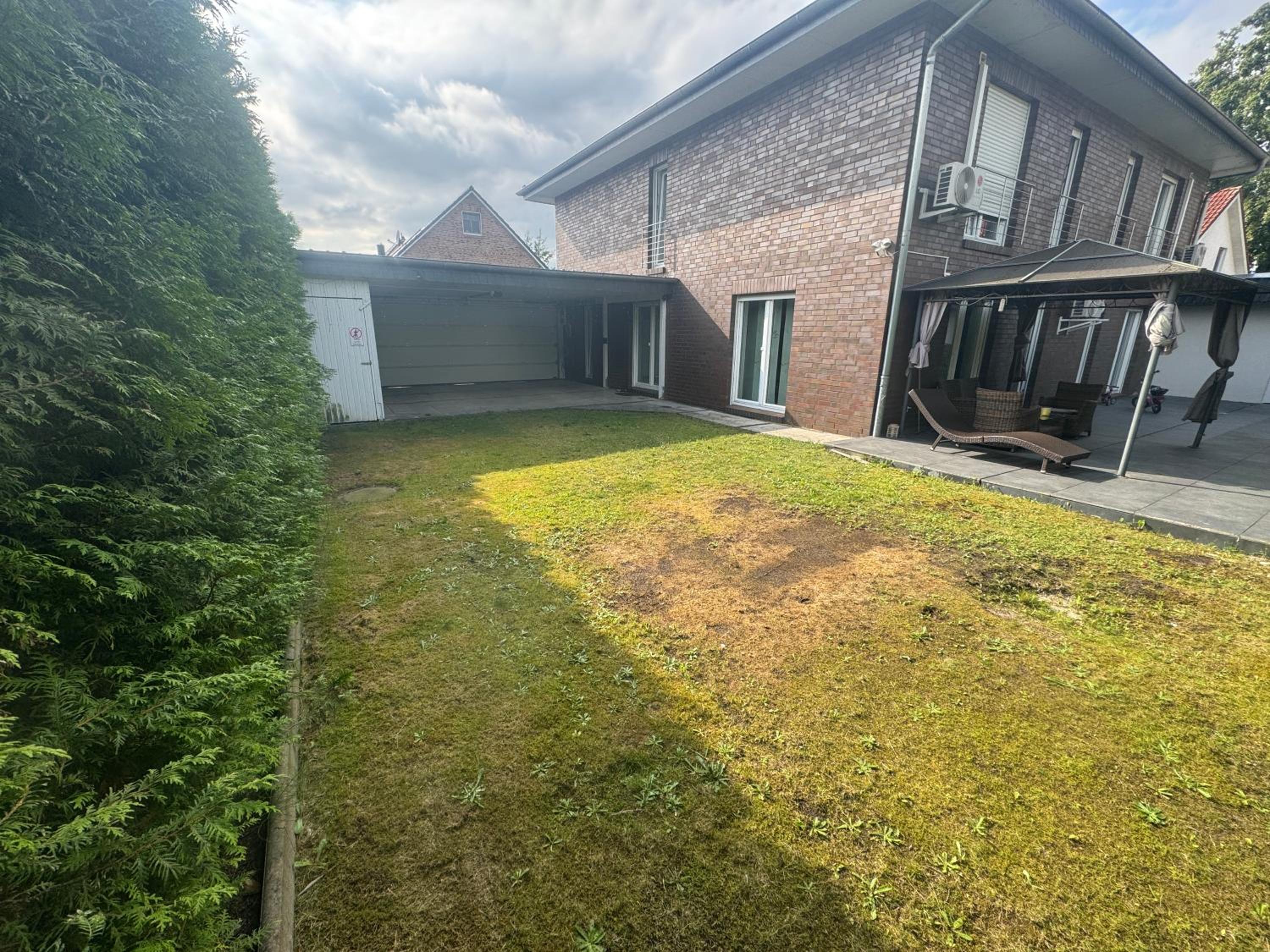 Orchideenweg 2A, 24558 Henstedt-Ulzburg , 200 Quadratmeter Haus mit Garten und Garage