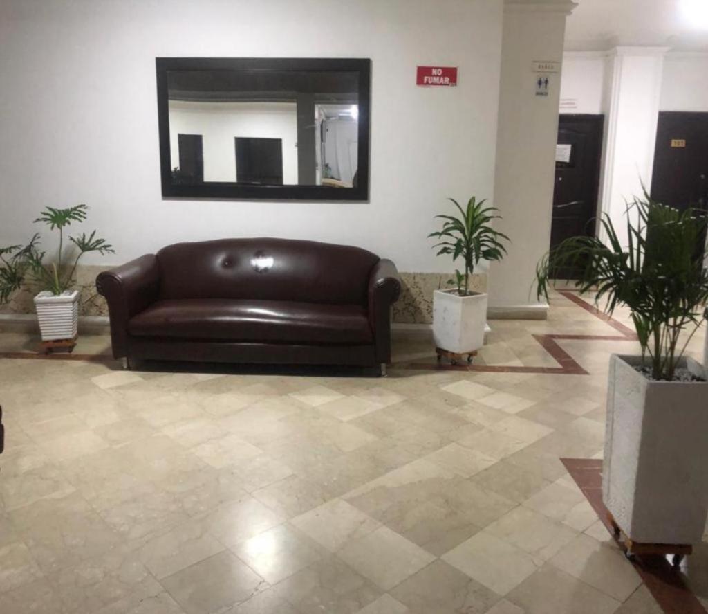 Apartamento Rodadero Con Piscinas y Cancha de Tennis