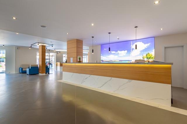 Hotel Martinez Hotel All Inclusive - Image 1