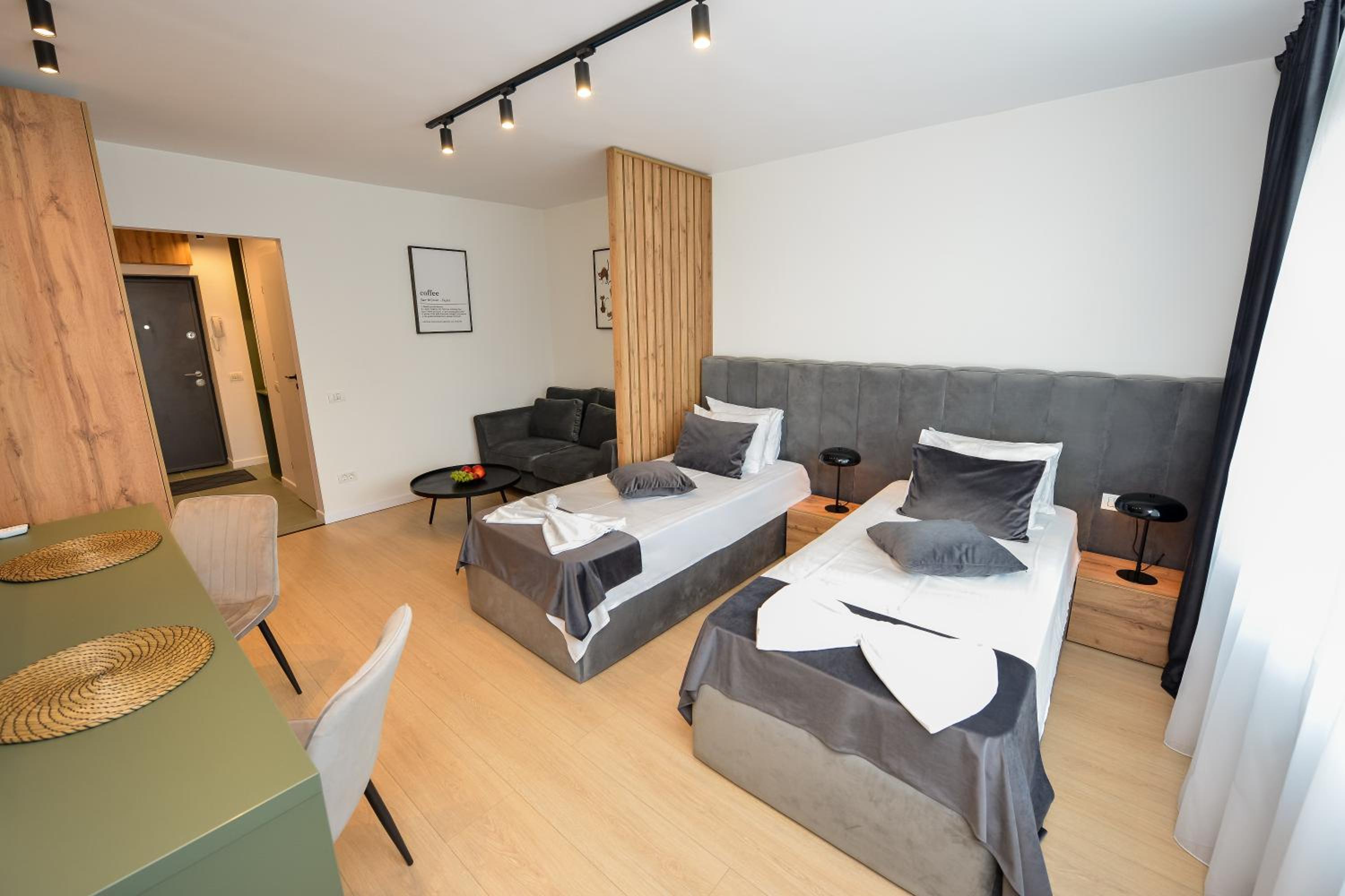 Novo Studio - Cismigiu Gardens - Quiet Room - Smart Tv view 2