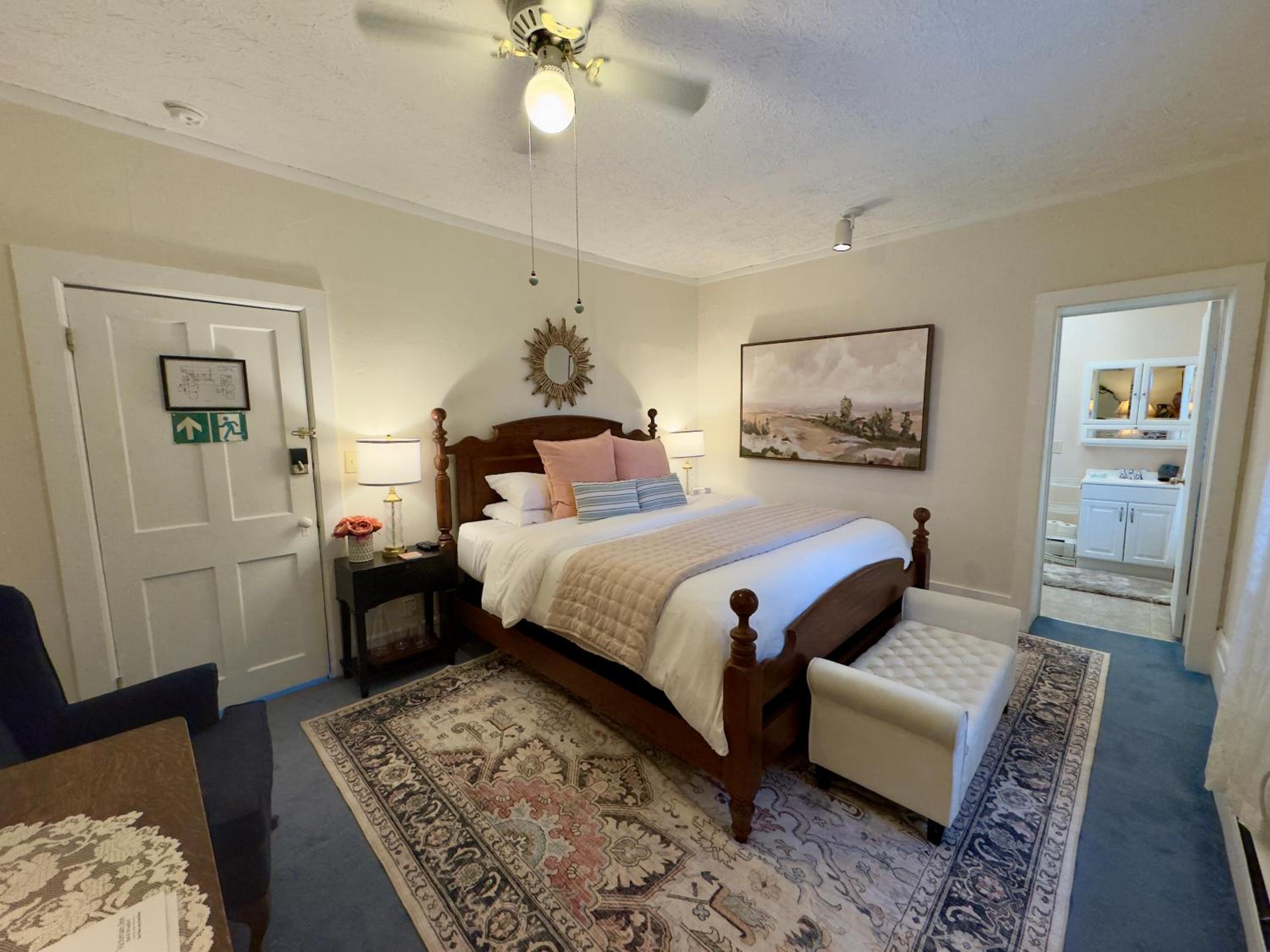 Victorian Inn Bed And Breakfast view 4