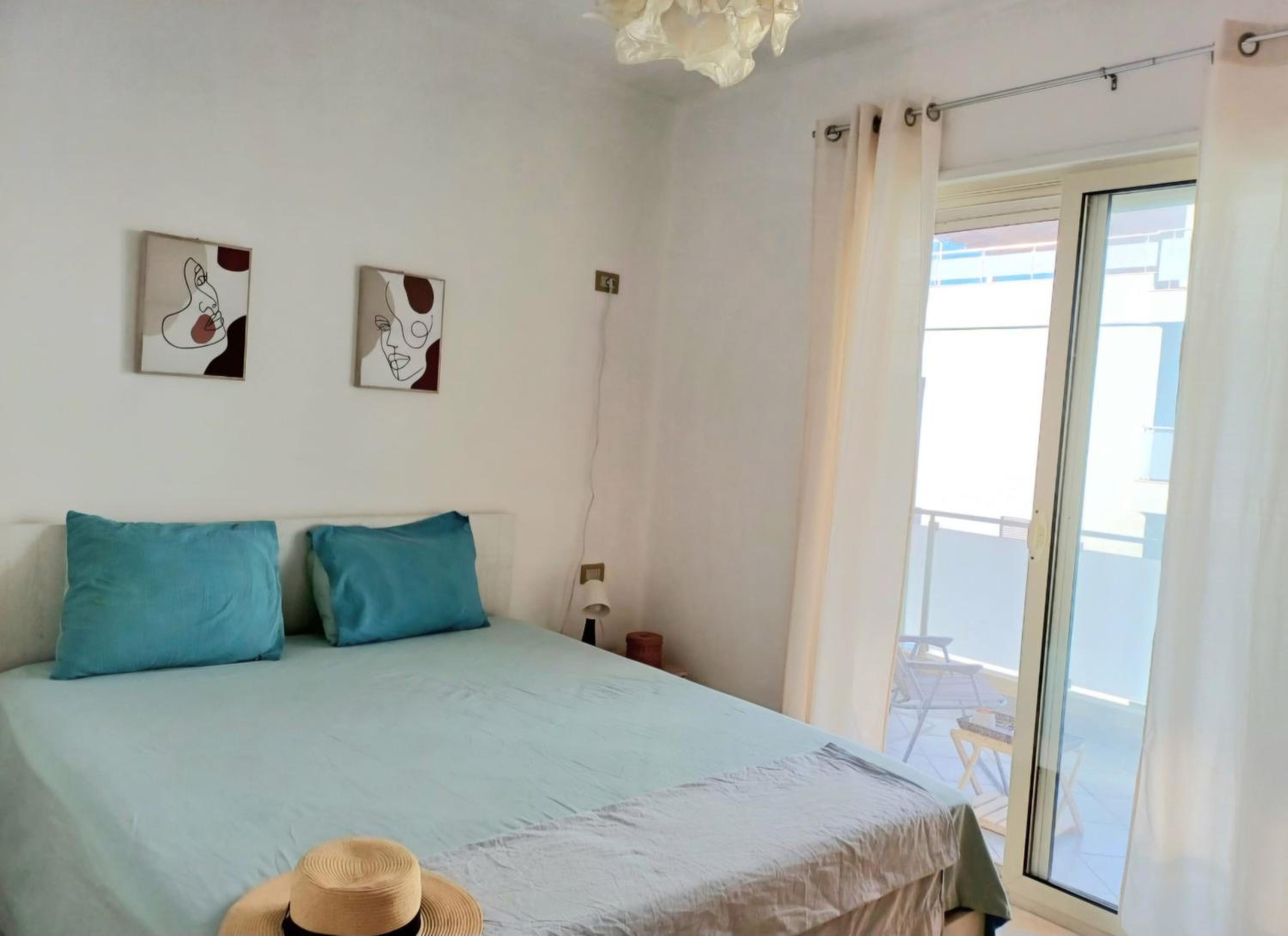 Comfortable apartment with sea view