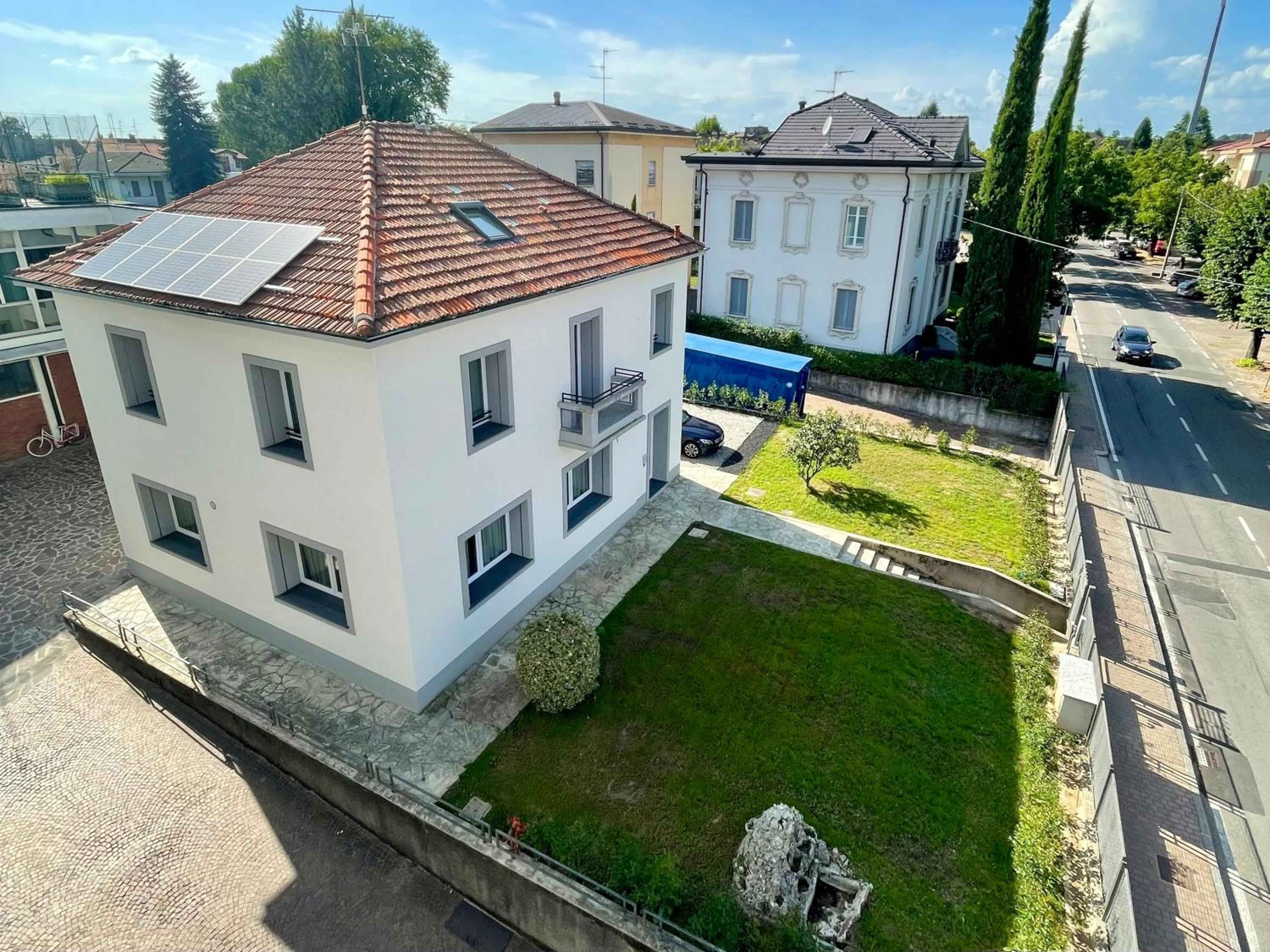 Villa Manzoni view 2