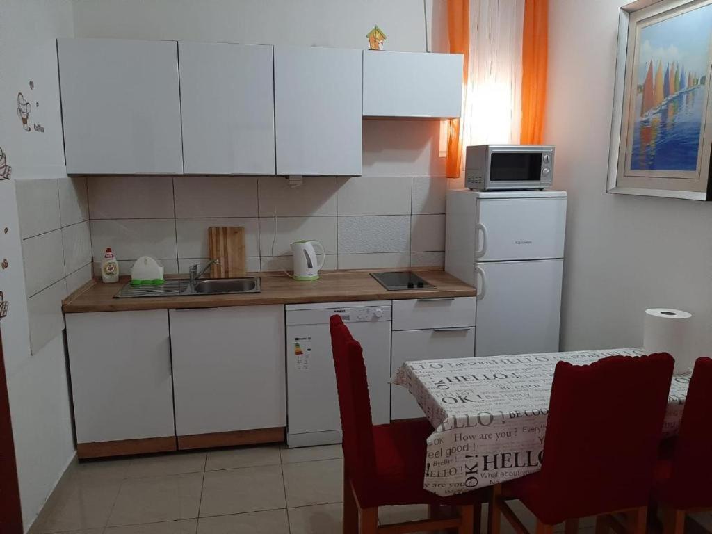 Guest house Renata 2 view 3