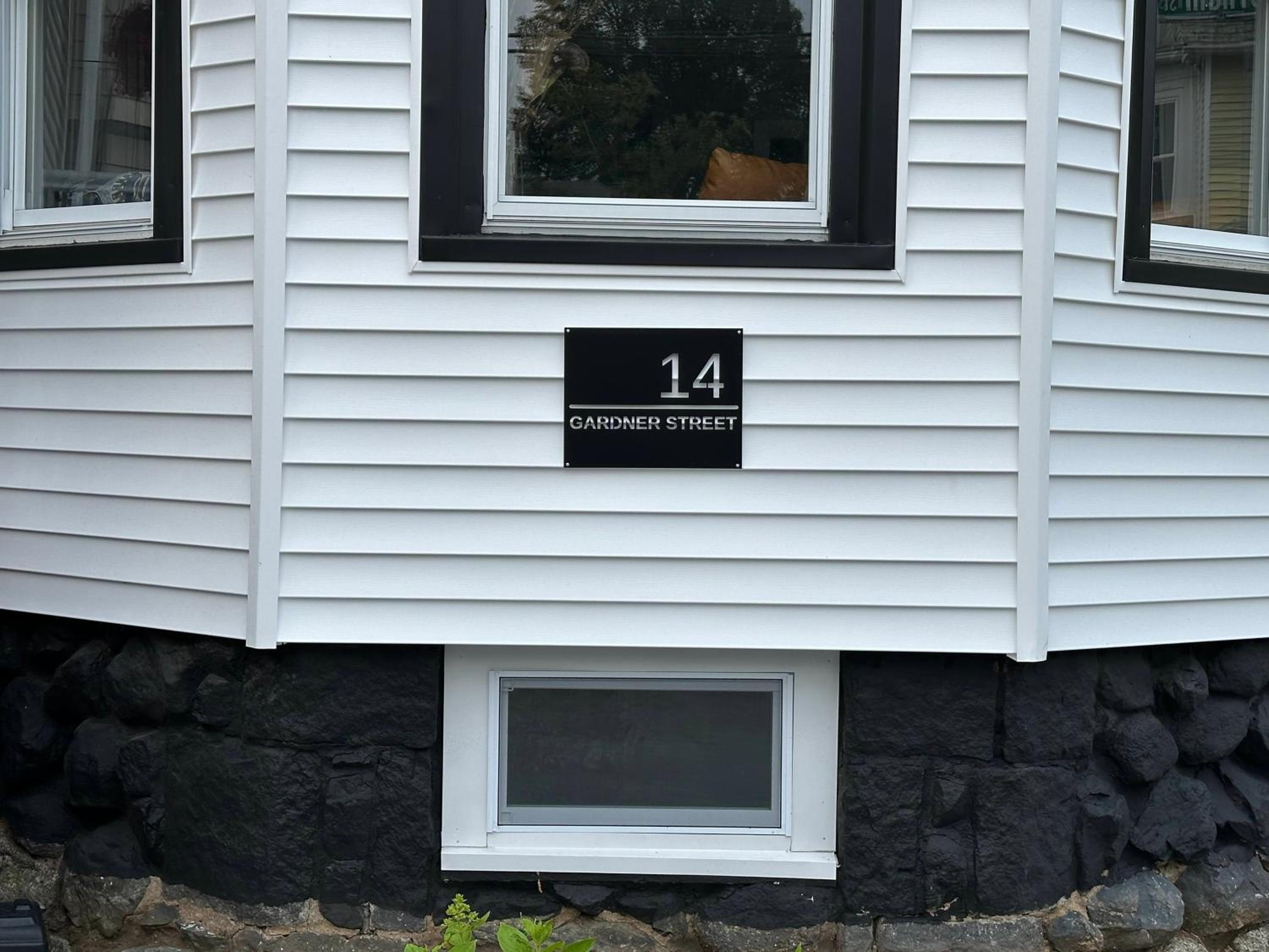 Cozy Large House near Moody St, Bentley, Brandeis view 3