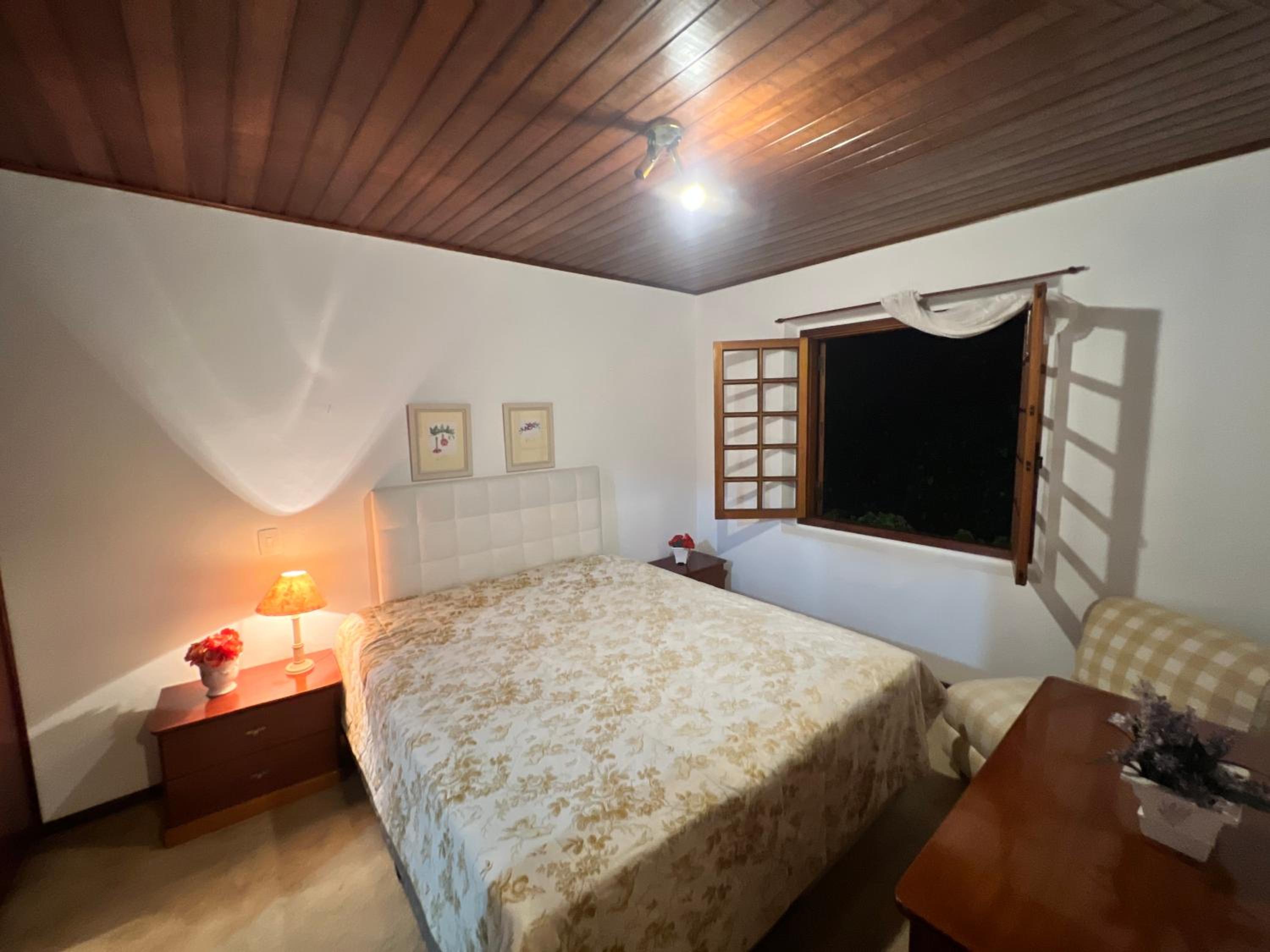 Casa a 5 minutos do centro Campos do Jordão H11