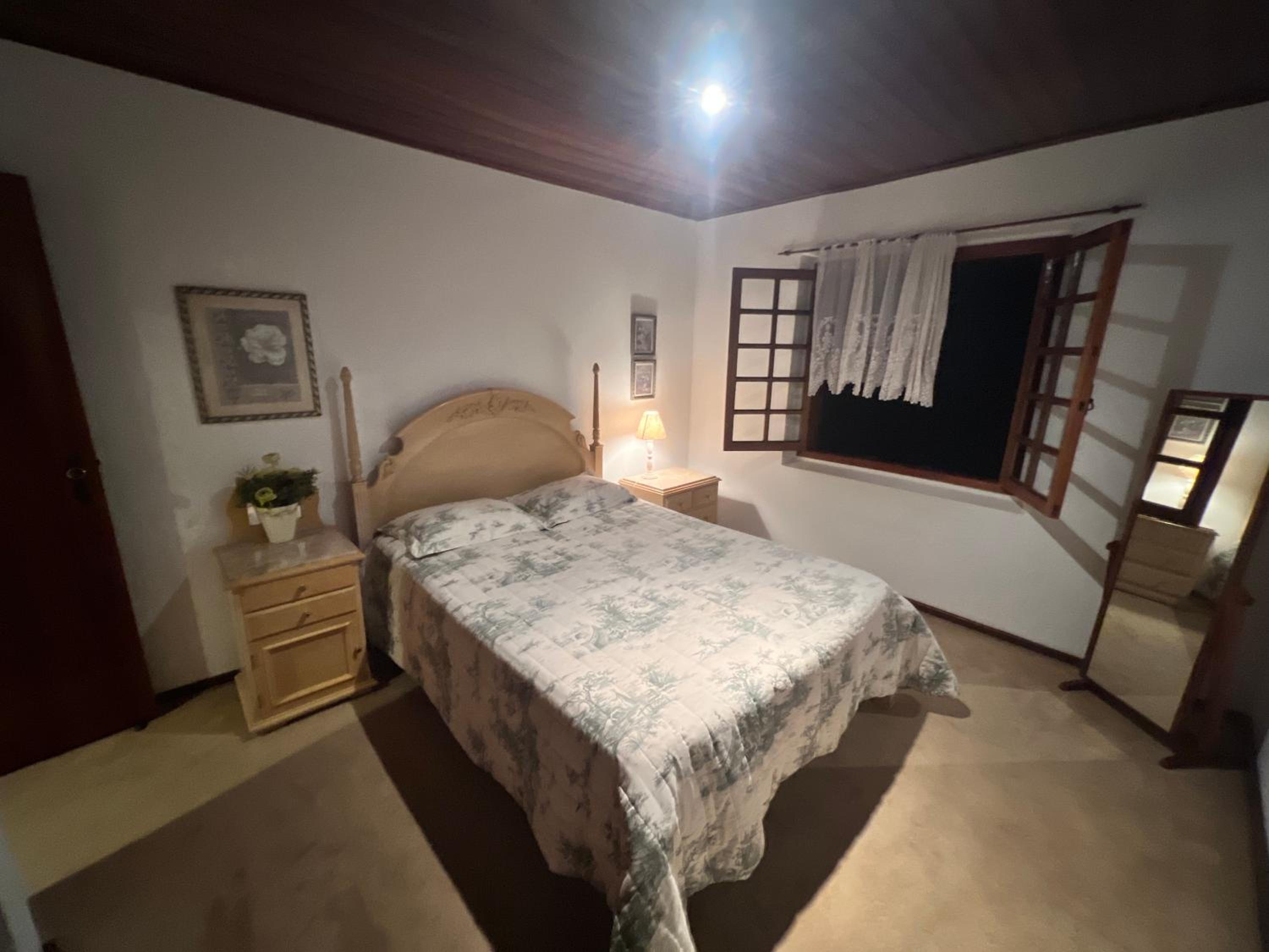 Casa a 5 minutos do centro Campos do Jordão H11