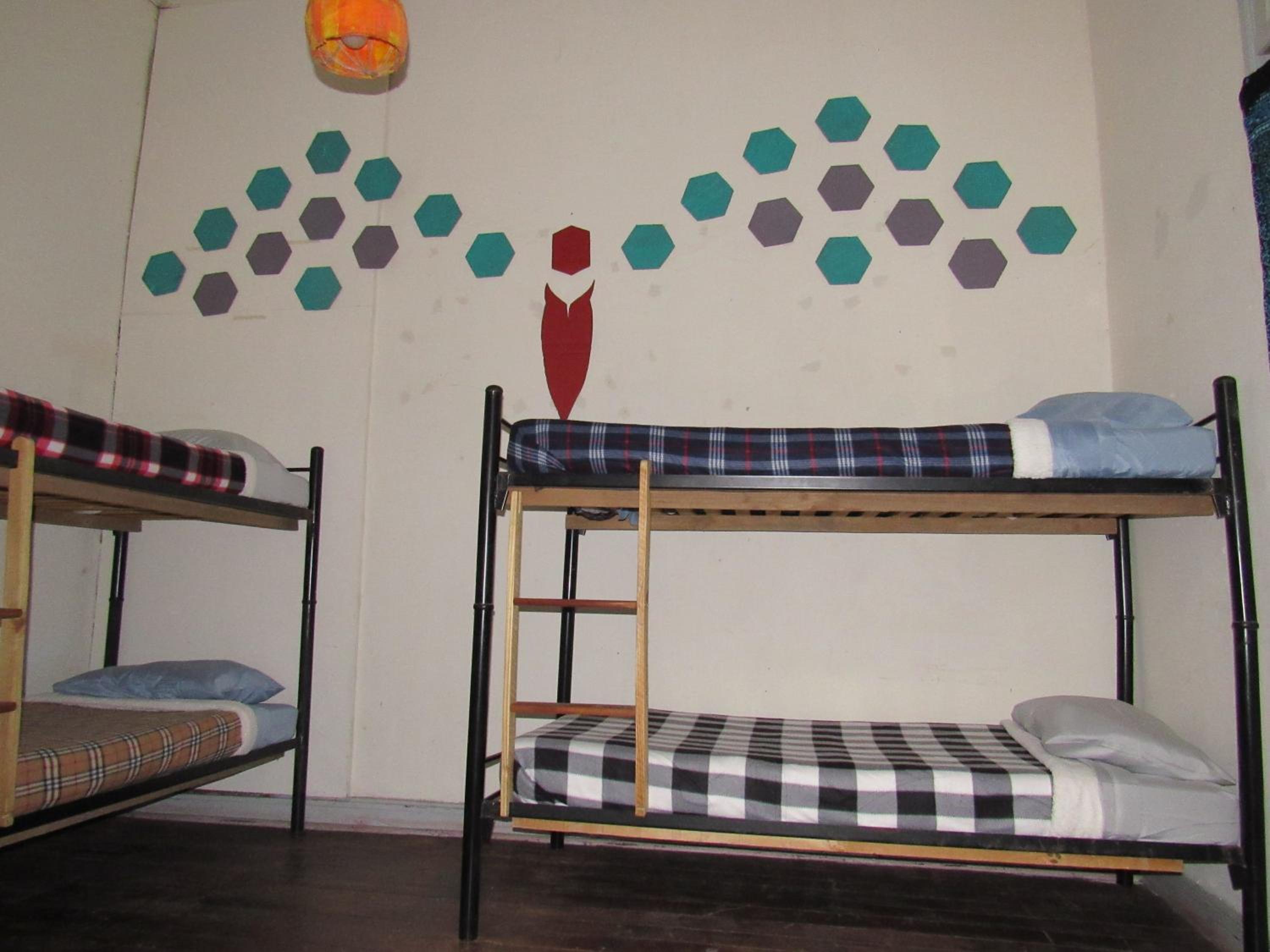 Valparadise Hostel