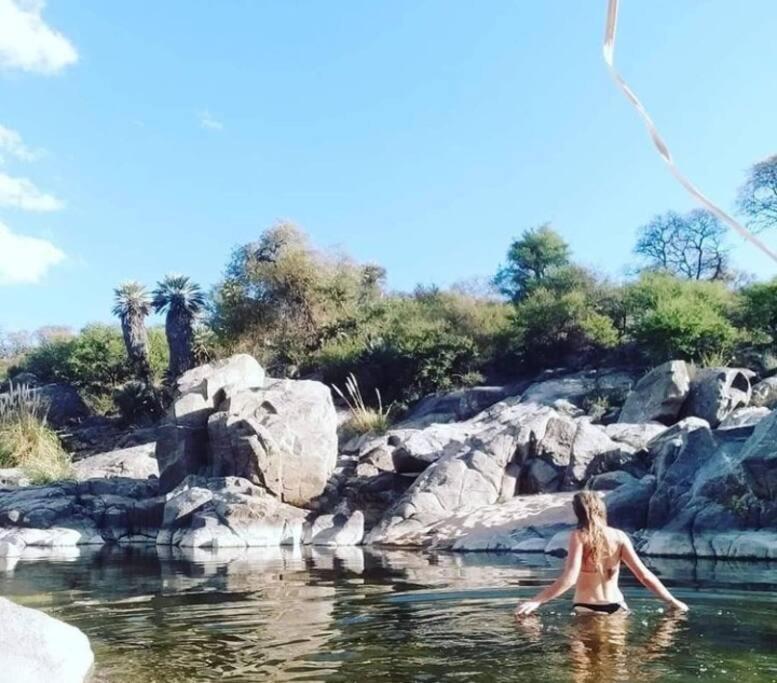 Cueva de lujo con rio de montaña Casa cueva