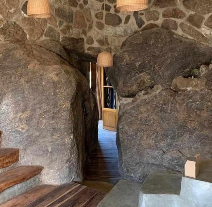 Cueva de lujo con rio de montaña Casa cueva