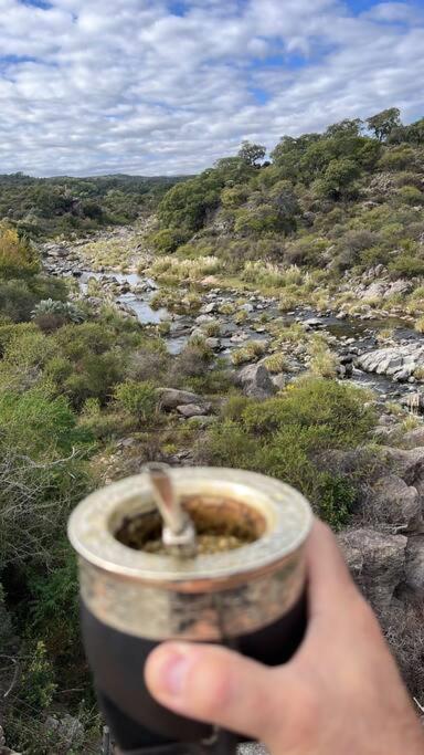 Cueva de lujo con rio de montaña Casa cueva