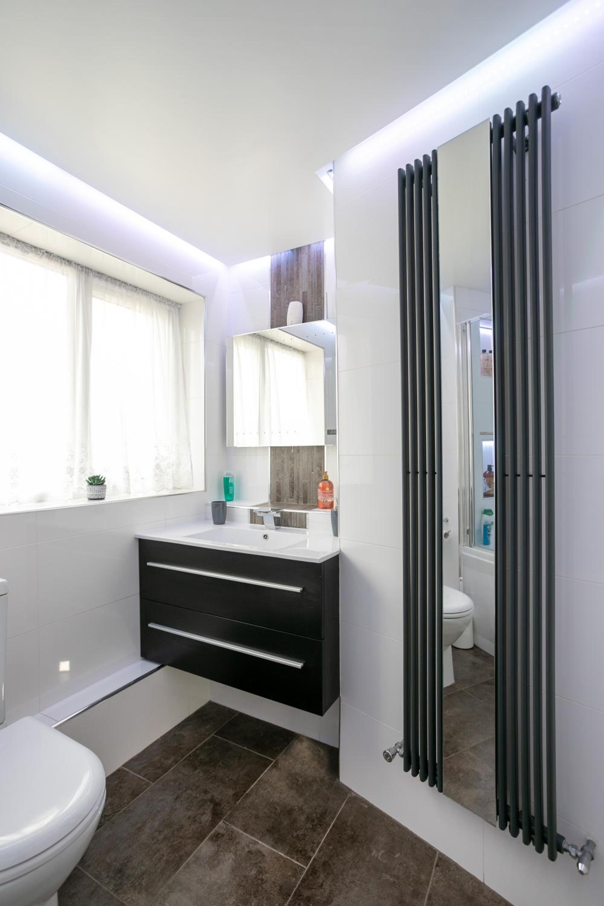 Wickersley House, Rotherham for contractors & Families, free parking, wifi view 4